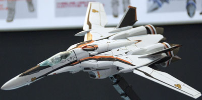 VF-25 t@C^[